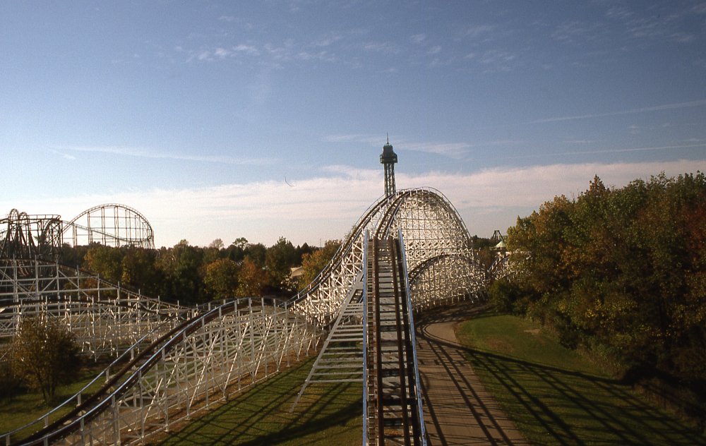 King's Island 27 10_90.jpg