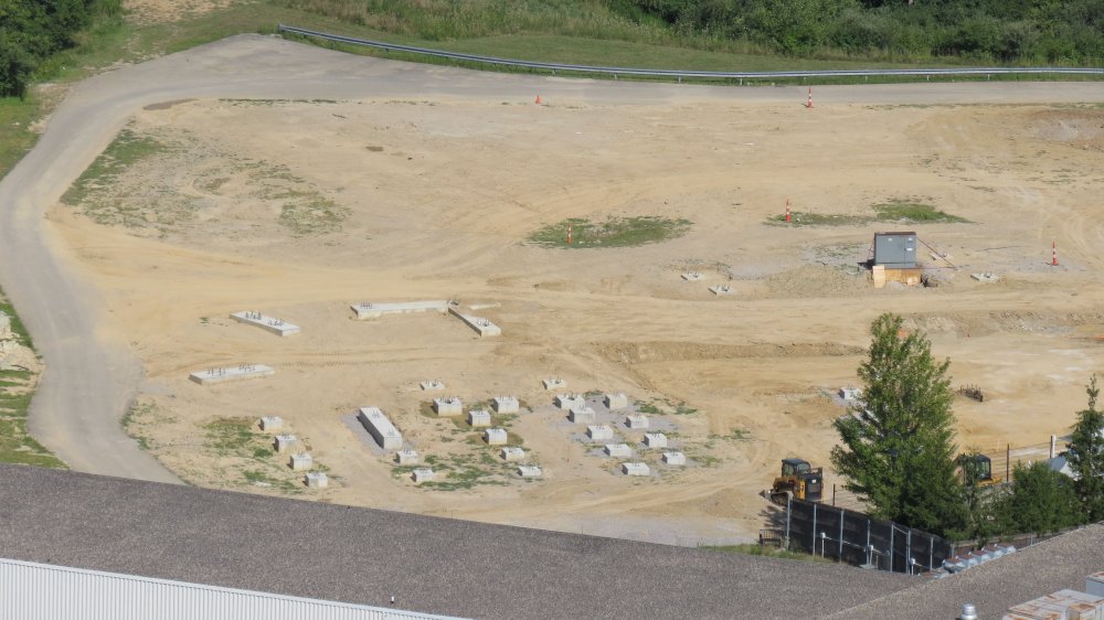 f0962624.jpg