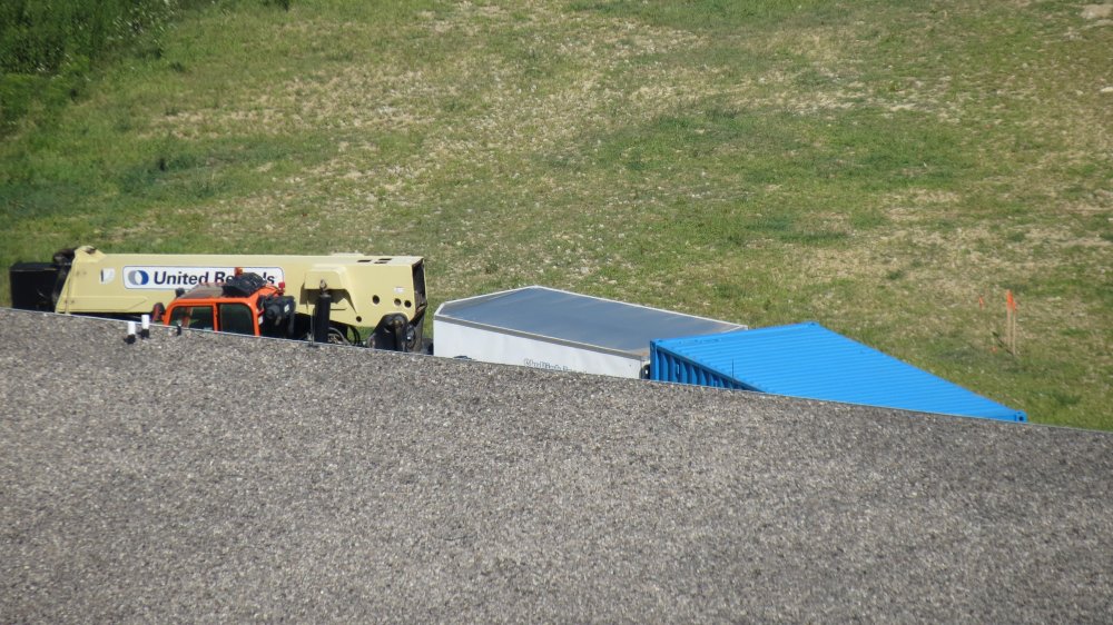 f1017728.jpg