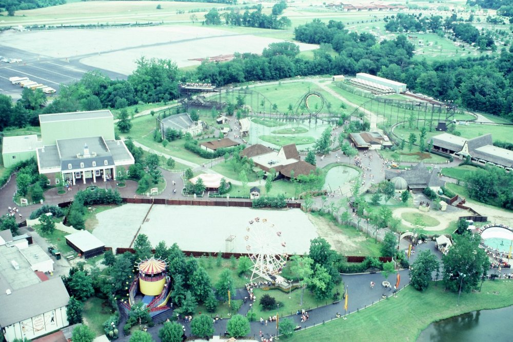 Adventure Village Stadium of Stars Empty.jpg