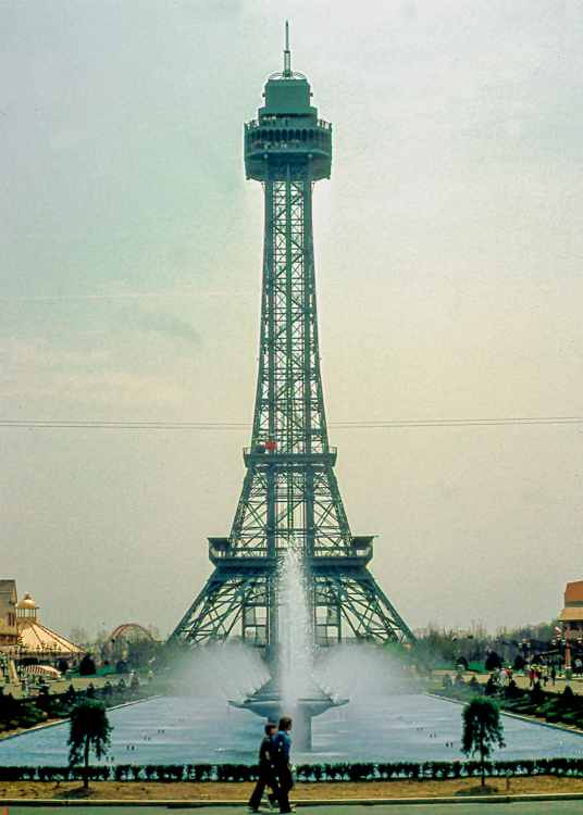 Kings Island April29_30_1972-Paul's World Tour.png