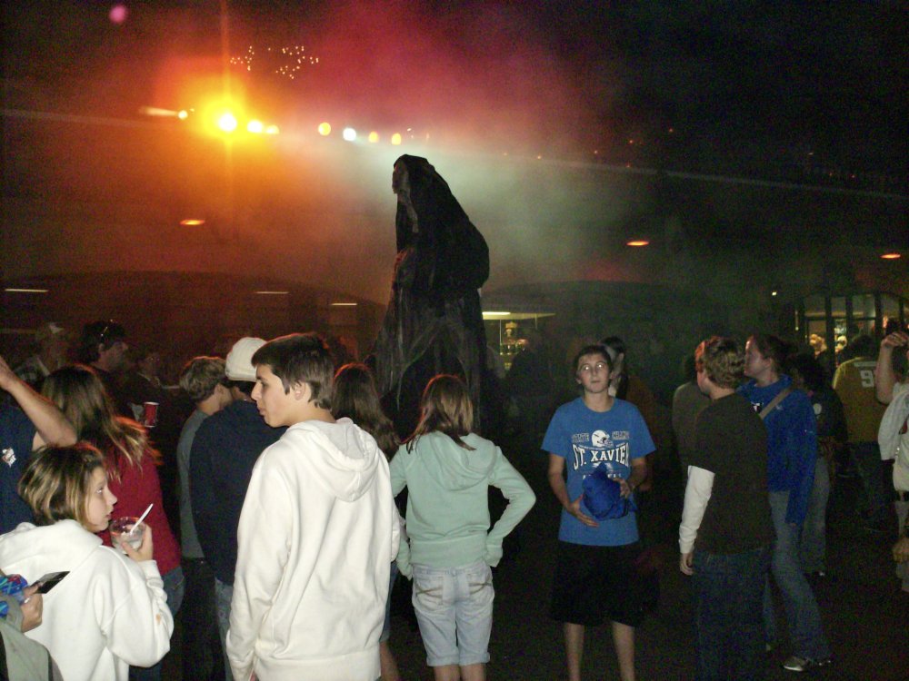 Kings Island Halloween Haunt 10 20 2007 014.JPG