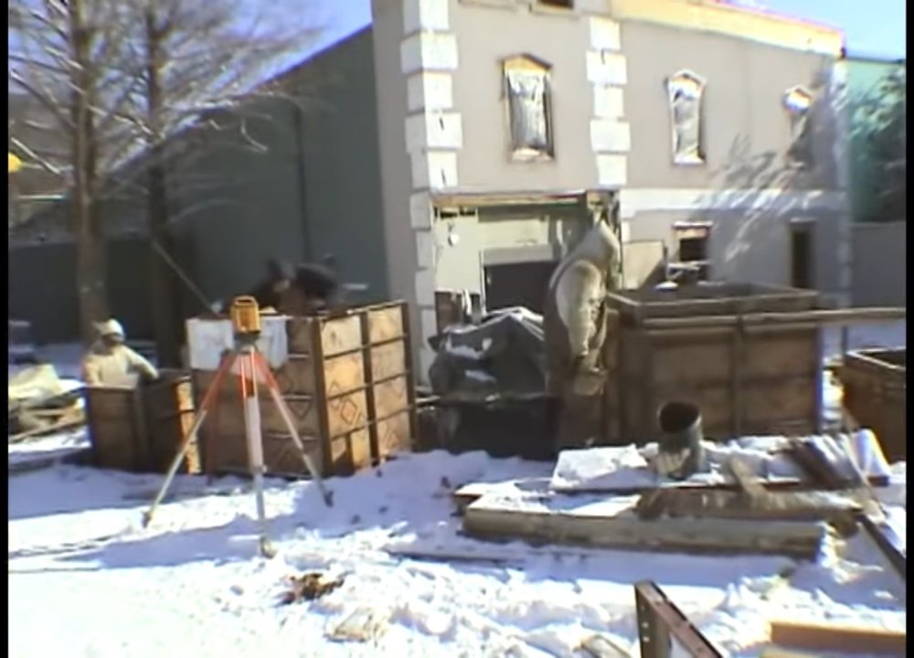 Screenshot_20251106_030713_YouTube.jpg