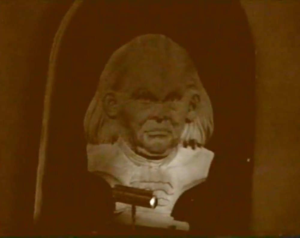 Screenshot_20251112_212731_YouTube.jpg